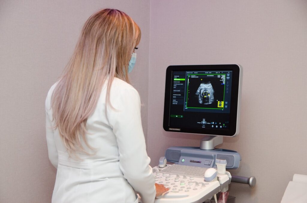Ultrassonografia 3D/4D na Casa da Esperança